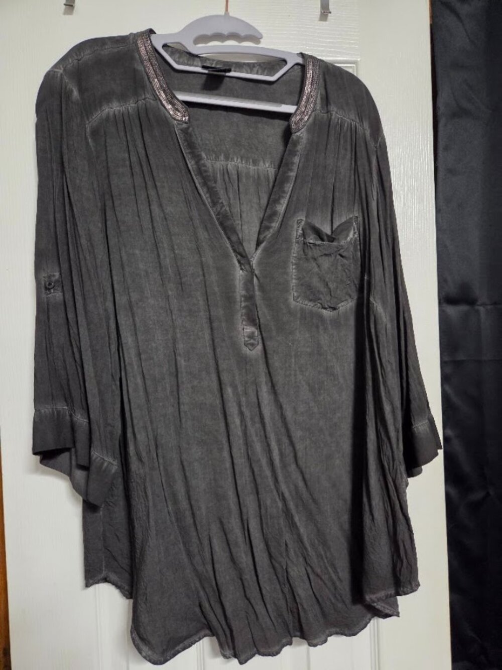 Torrid Distressed Gray Sequin Neck Tunic Blouse 2X 18/20